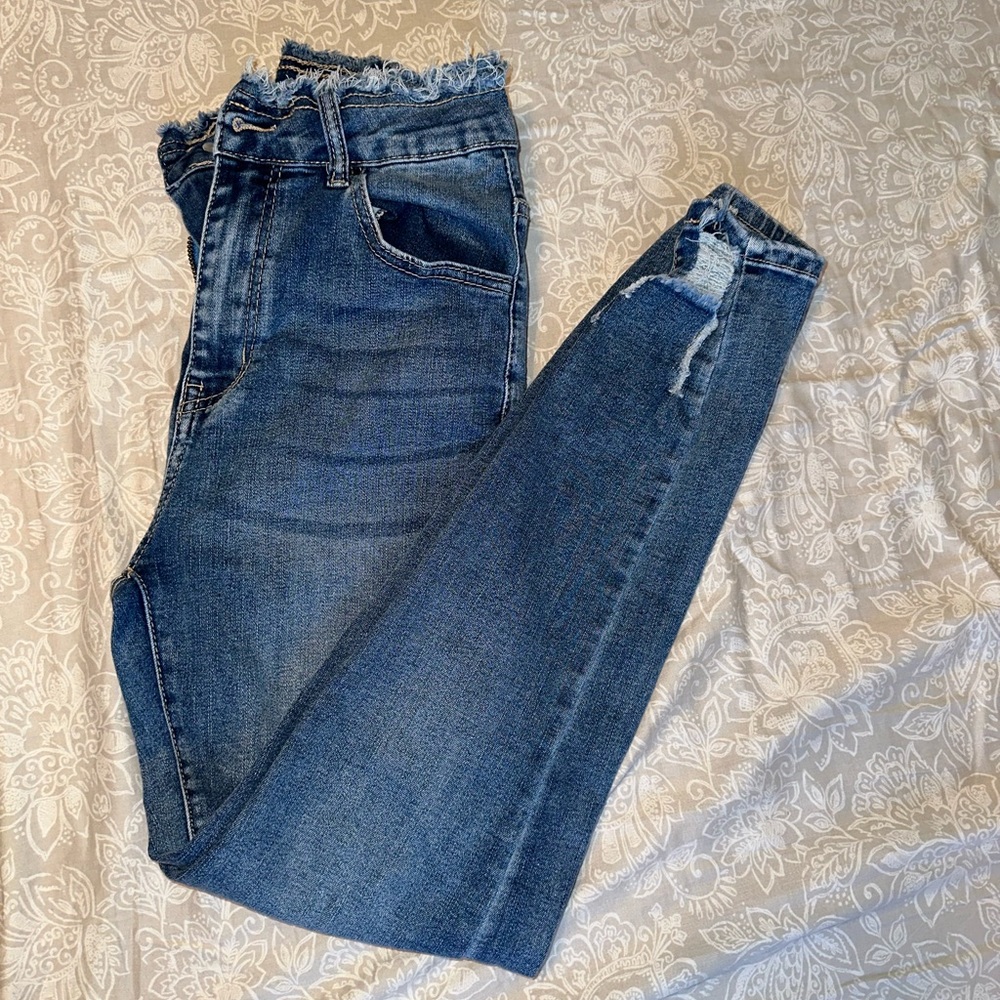 SHEIN Ripped Raw Cut Skinny Jeans